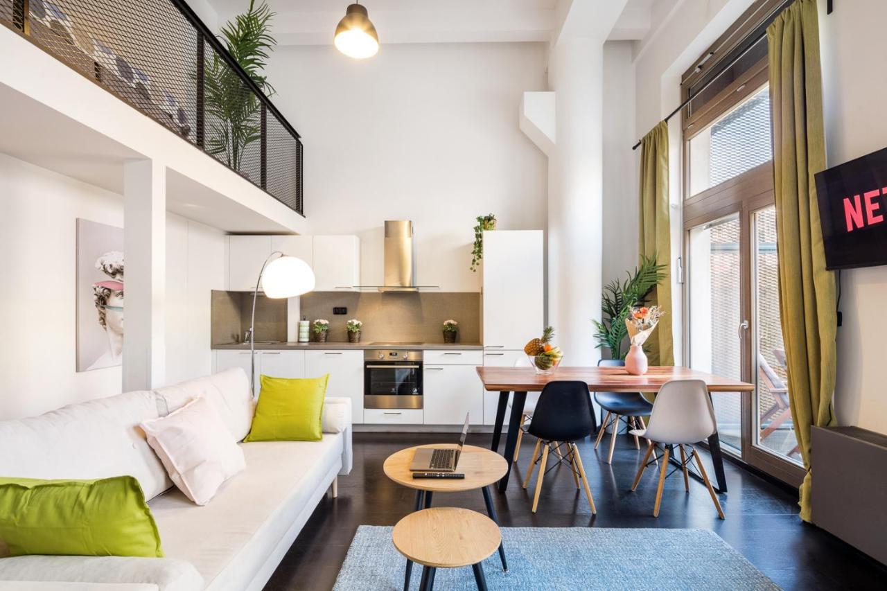 Duplex Apartment With 3 Bedrooms Praha Eksteriør bilde