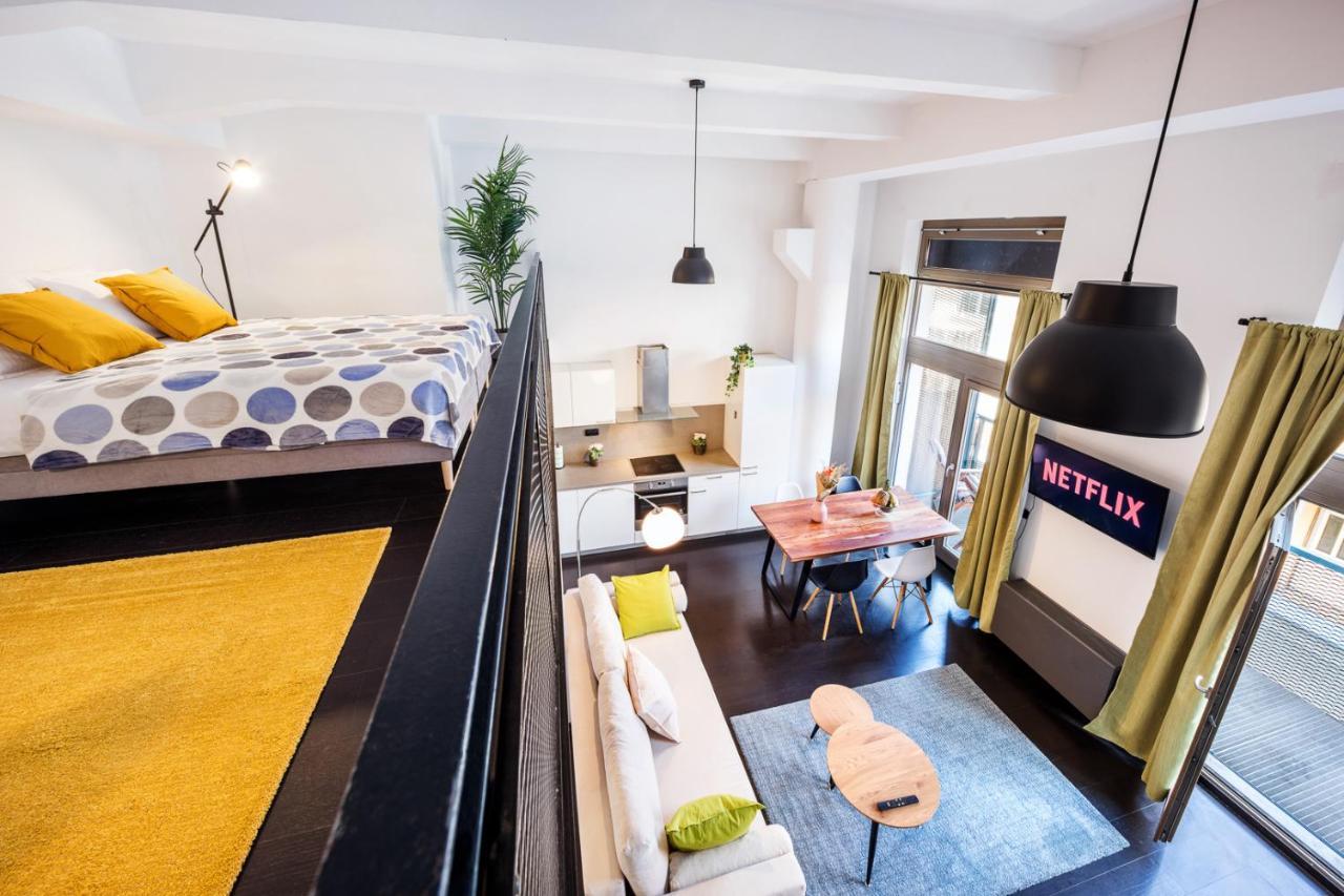 Duplex Apartment With 3 Bedrooms Praha Eksteriør bilde