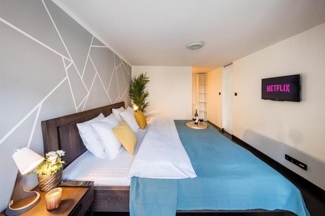 Duplex Apartment With 3 Bedrooms Praha Eksteriør bilde