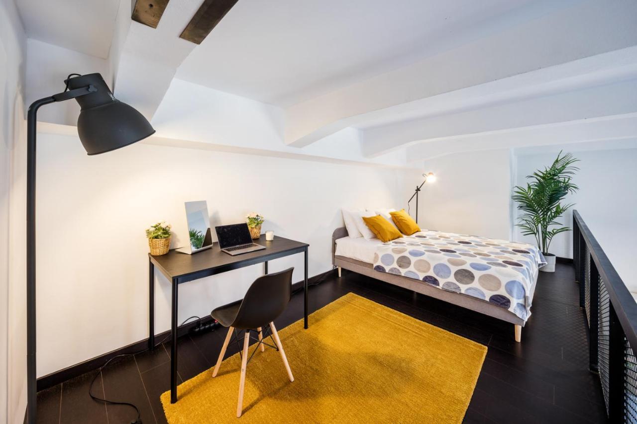 Duplex Apartment With 3 Bedrooms Praha Eksteriør bilde